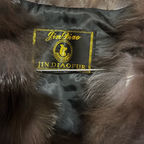 Fox Fur Vest - Picture 8 of 9